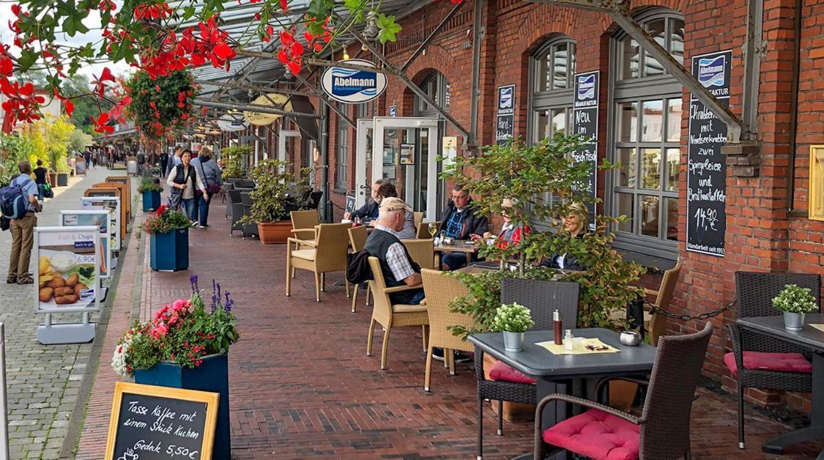 Moderne Wohnung Im Erdgeschoss Mit Terrasse I Ruhige Umgebung ブレーマーハーフェン エクステリア 写真