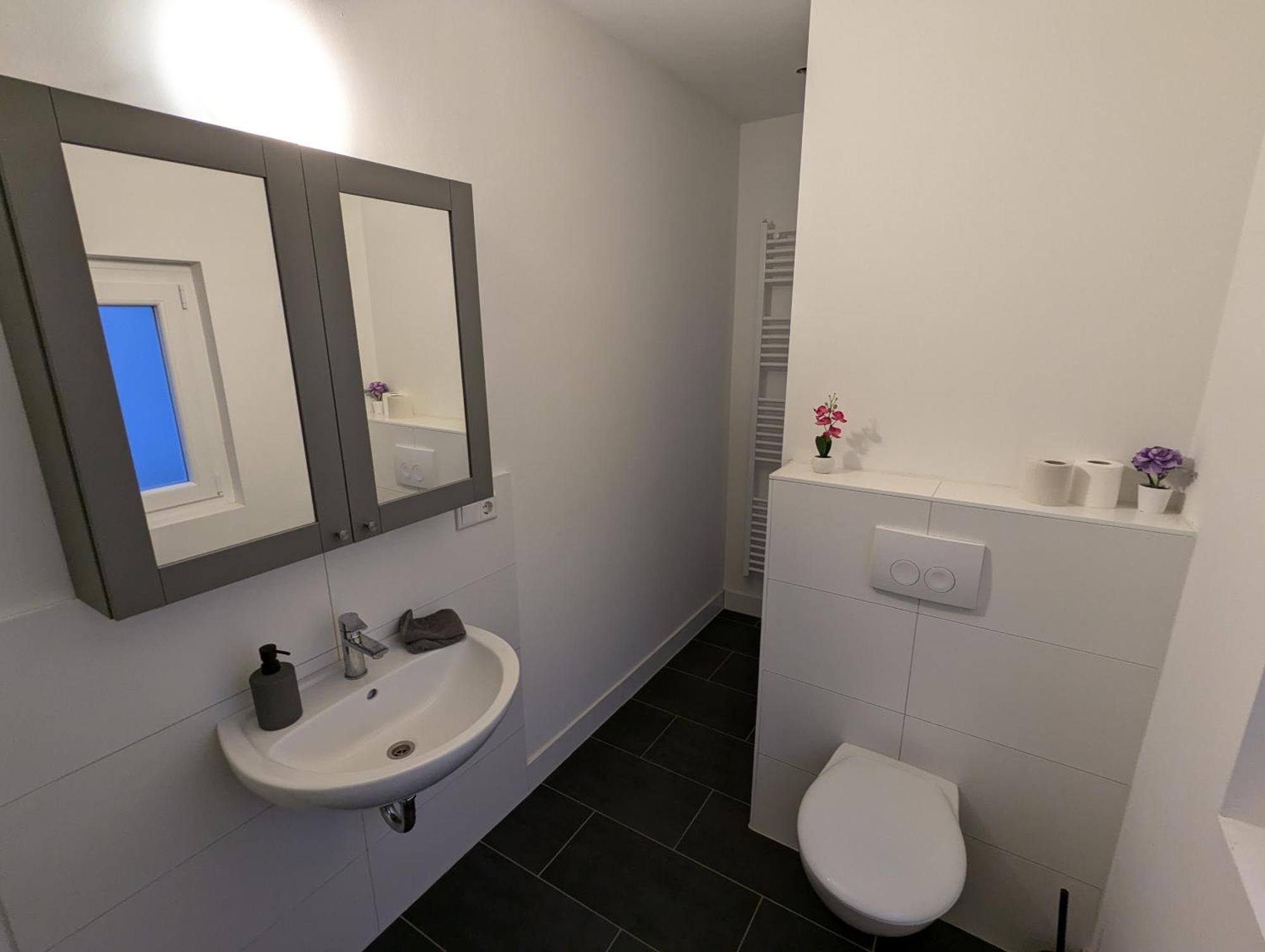 Moderne Wohnung Im Erdgeschoss Mit Terrasse I Ruhige Umgebung ブレーマーハーフェン エクステリア 写真